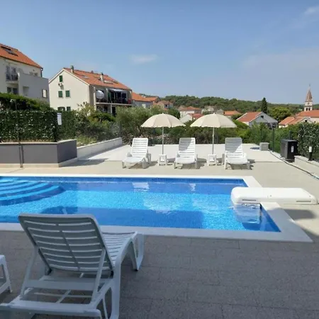Apartment Ivan - Heated Pool *