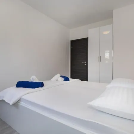 Apartament Ivan Postira