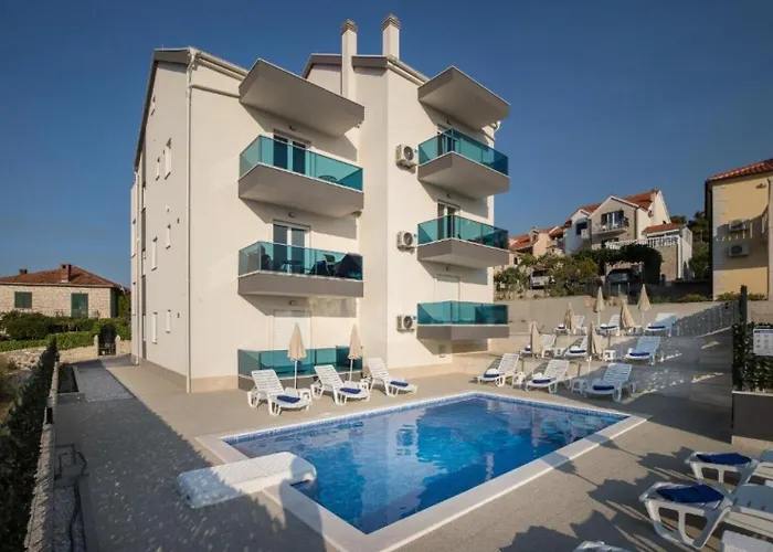 Ivan Apartamento Postira